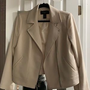 Ann Taylor cream Blazer in 10 Petit